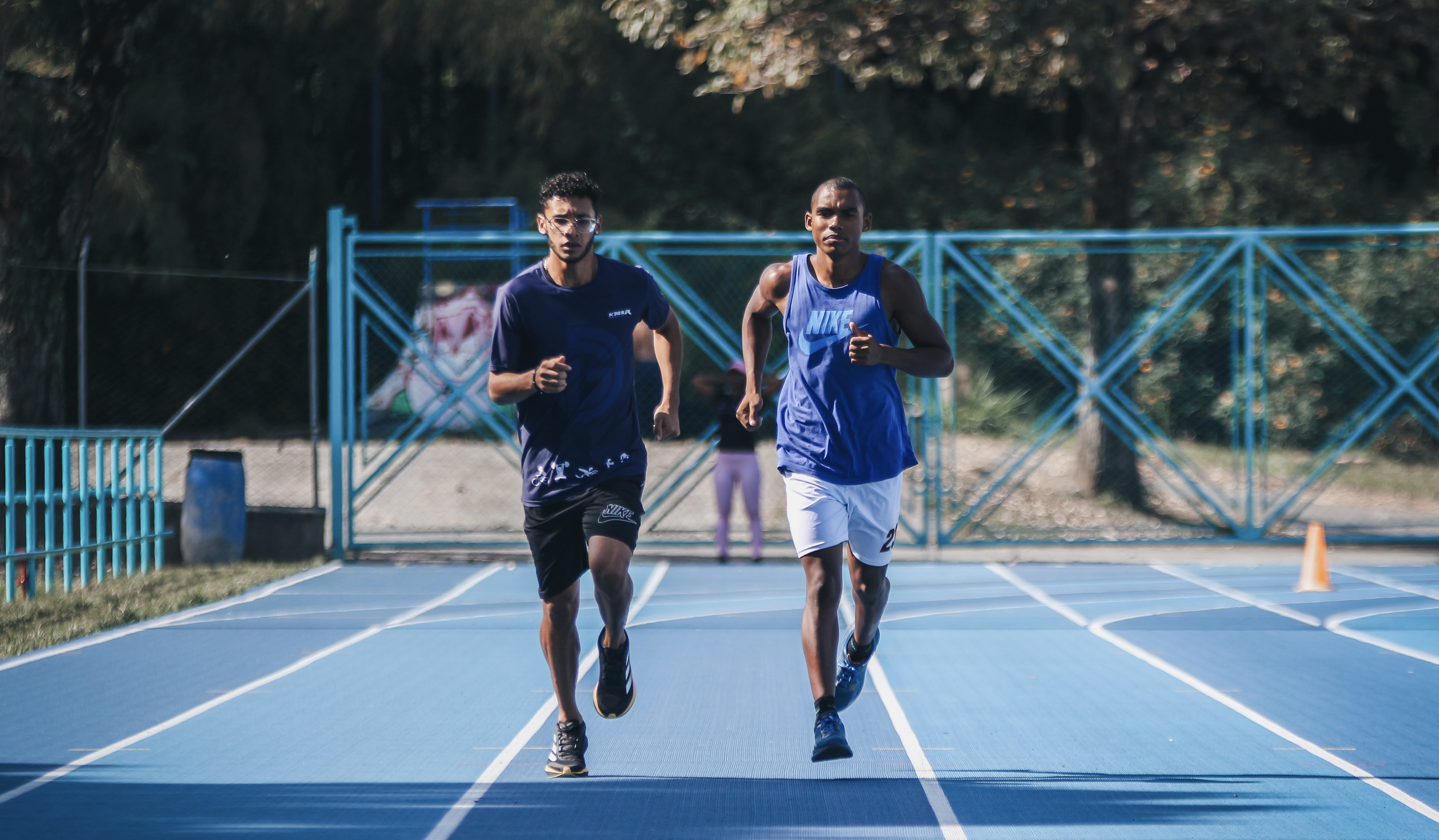 QUINDÍO PONE SU VELOCIDAD A PRUEBA: TRES ATLETAS BUSCAN SU CLASIFICACIÓN AL CAMPEONATO SURAMERICANO SUB-23